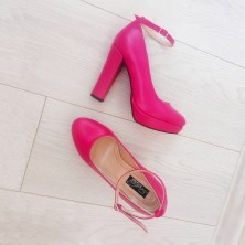 PANTOFI FUCSIA CU BARETA MONY